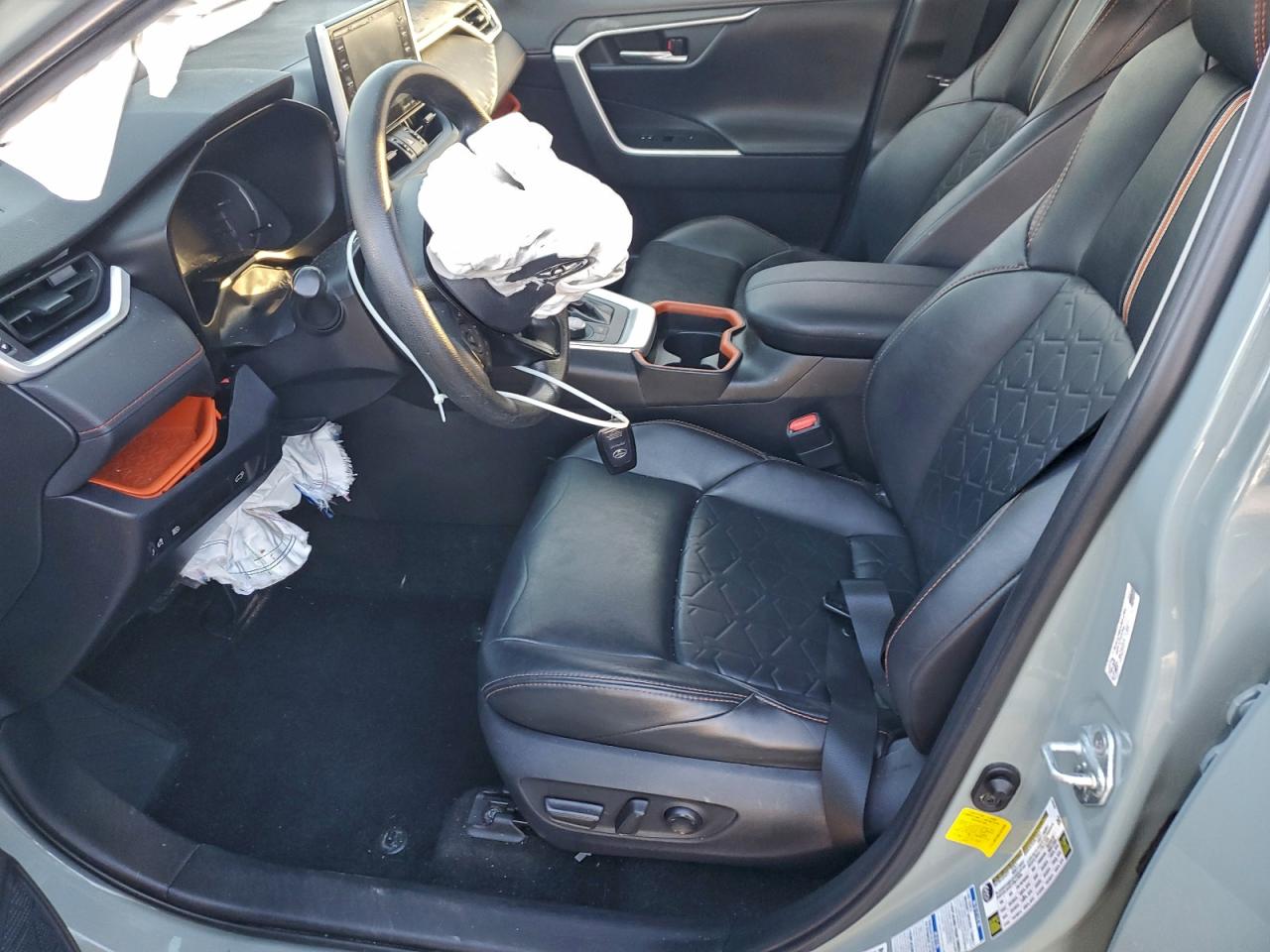 2019 TOYOTA RAV4 ADVENTURE photo 7