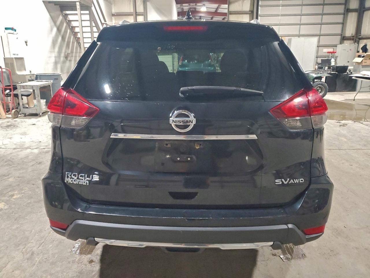 2017 NISSAN ROGUE SV photo 6