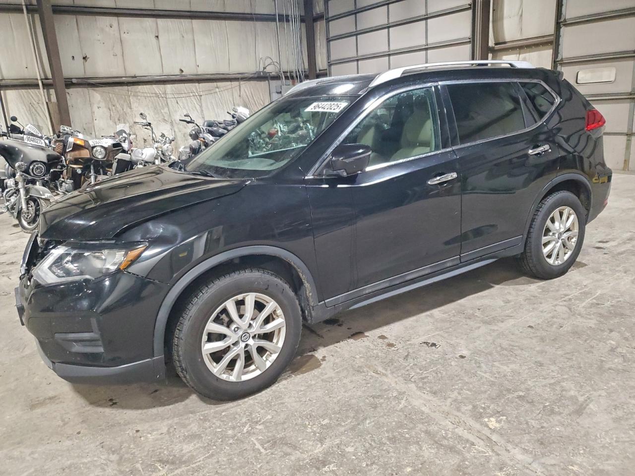 2017 NISSAN ROGUE