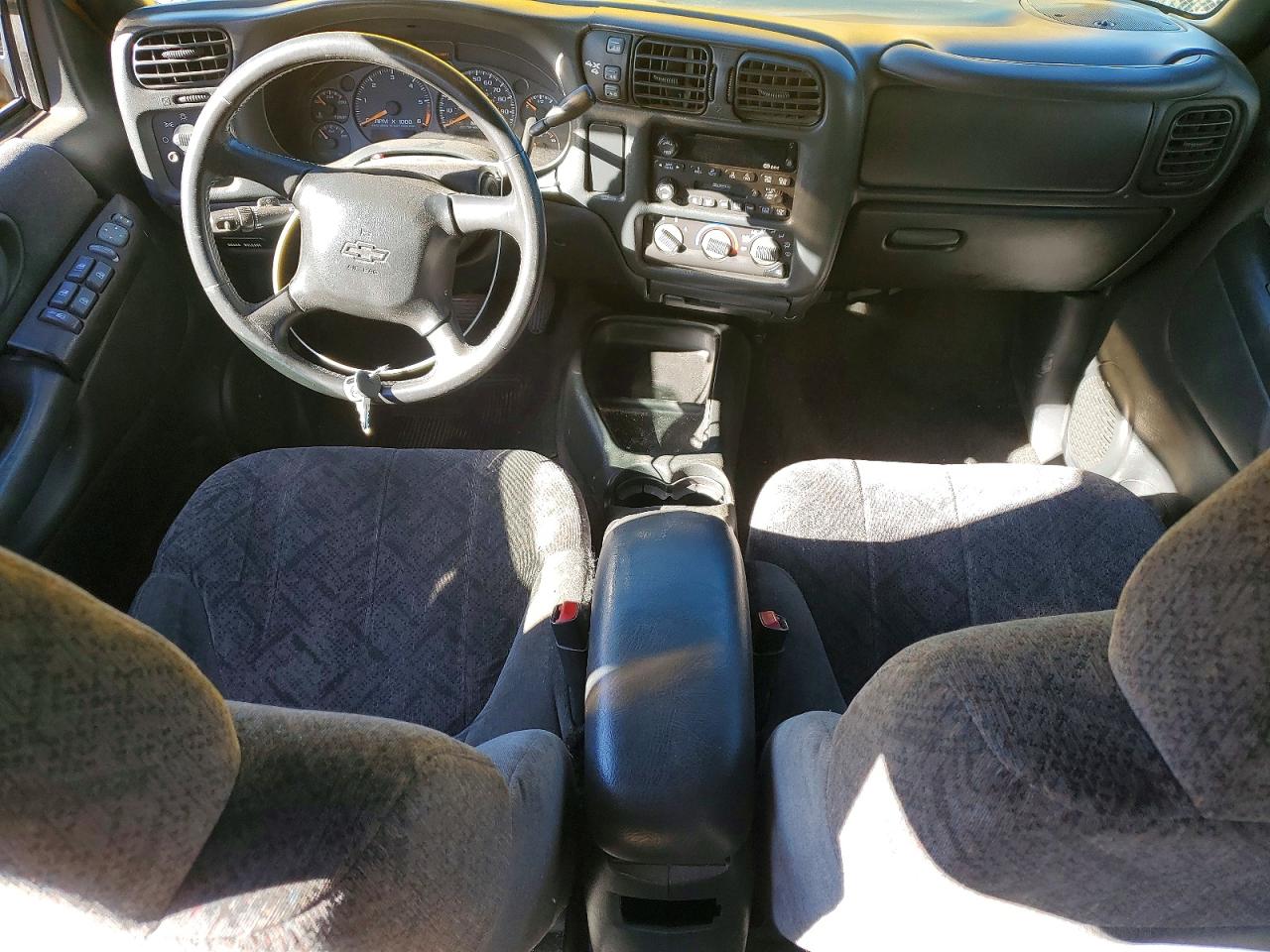 2002 CHEVROLET S TRUCK S10 photo 8