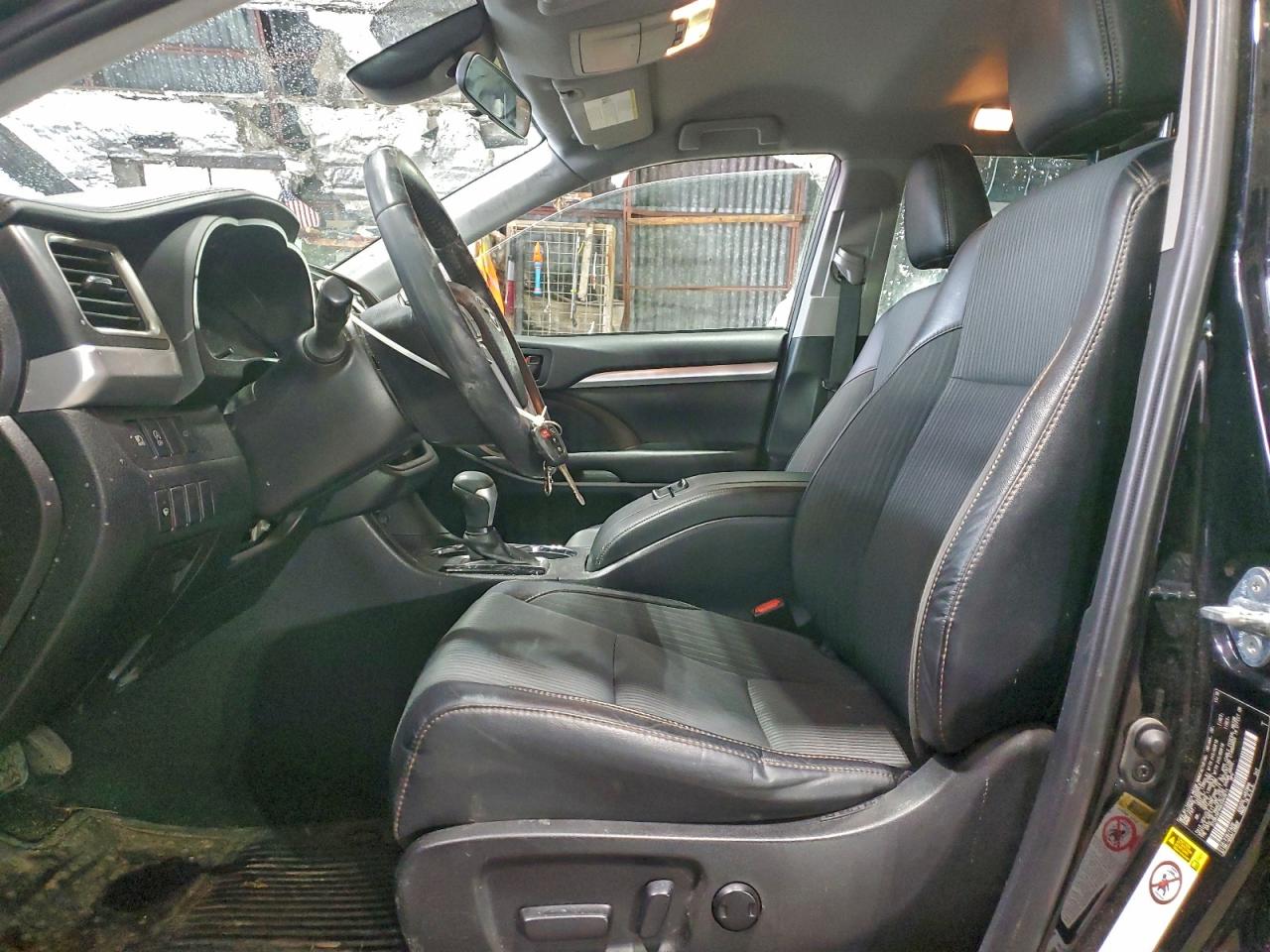 2019 TOYOTA HIGHLANDER LE photo 7