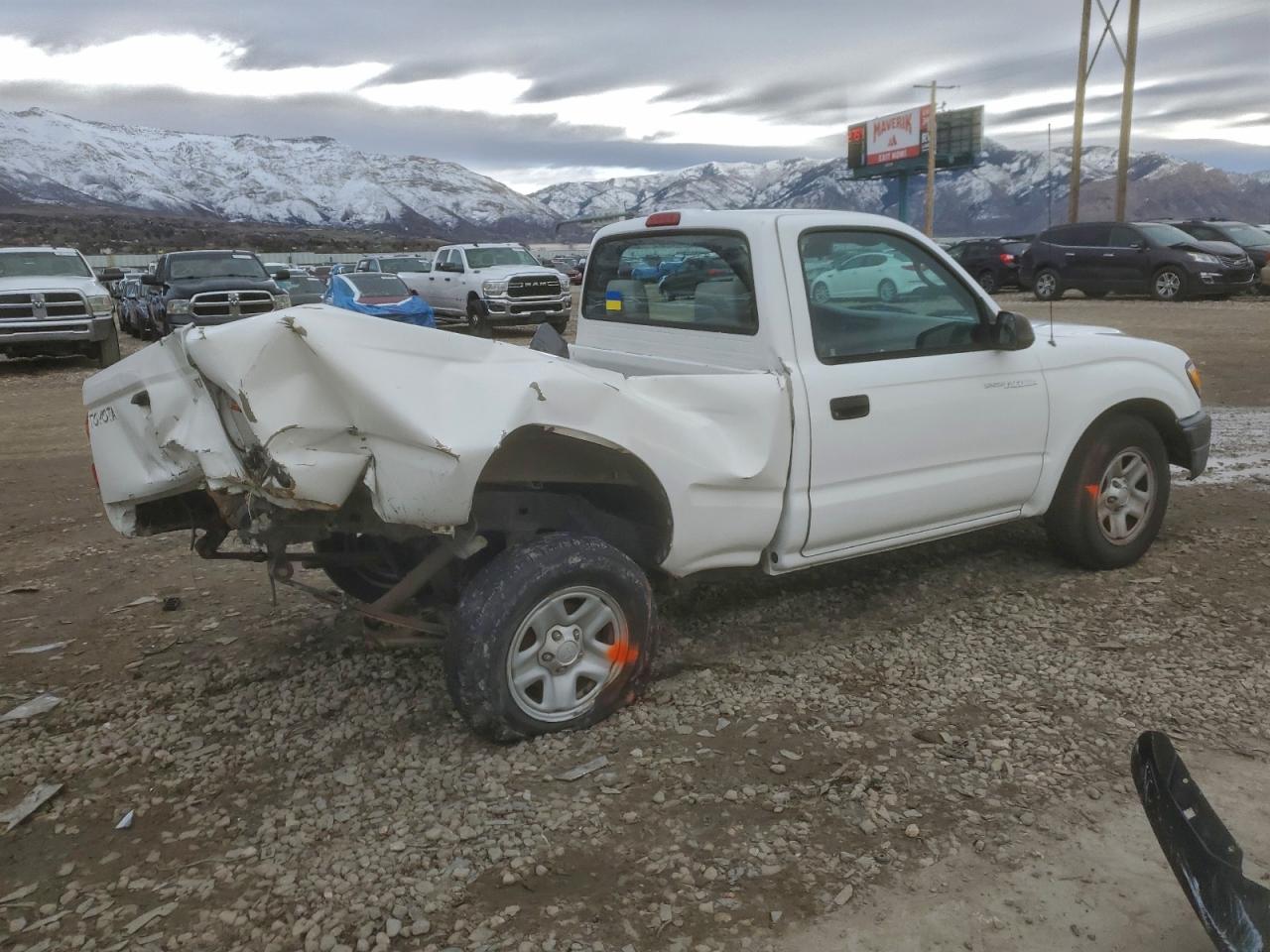 2001 TOYOTA TACOMA photo 3