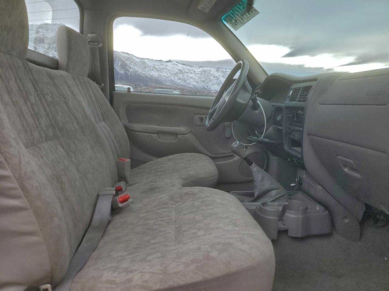 2001 TOYOTA TACOMA photo 10