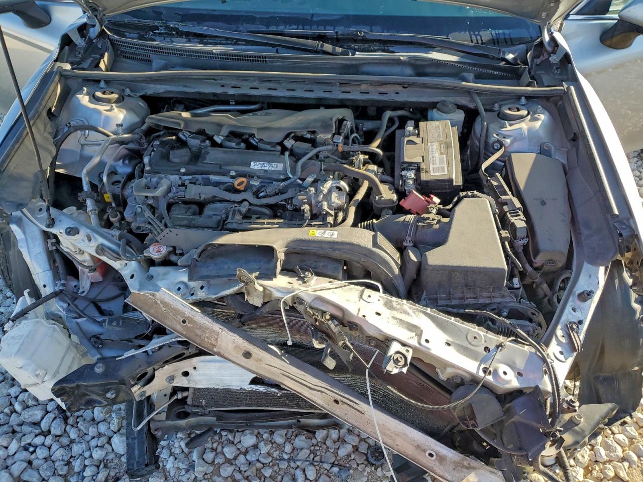 2021 TOYOTA CAMRY photo 11