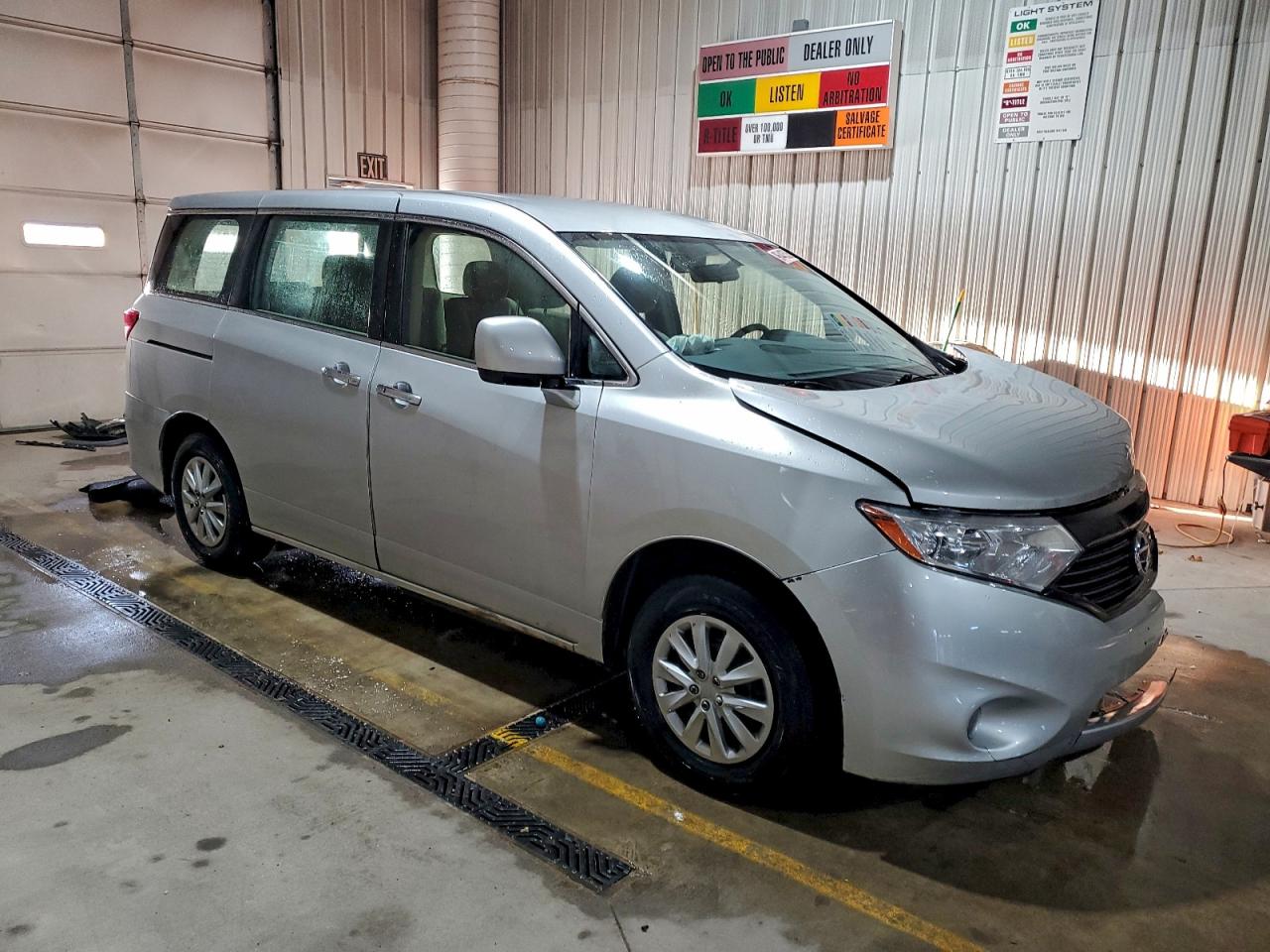 2013 NISSAN QUEST S photo 4