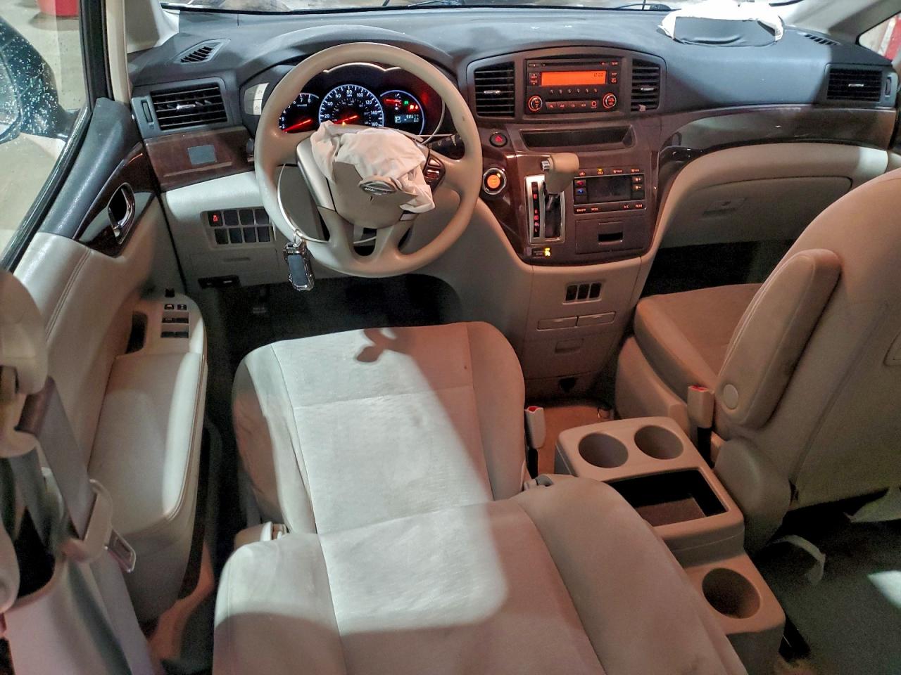 2013 NISSAN QUEST S photo 8
