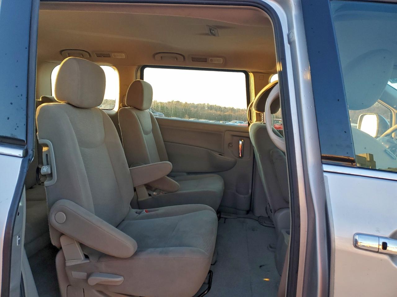 2013 NISSAN QUEST S photo 11