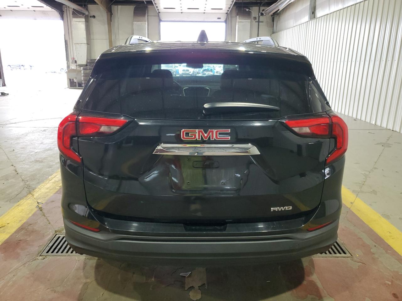 2018 GMC TERRAIN SLE photo 6