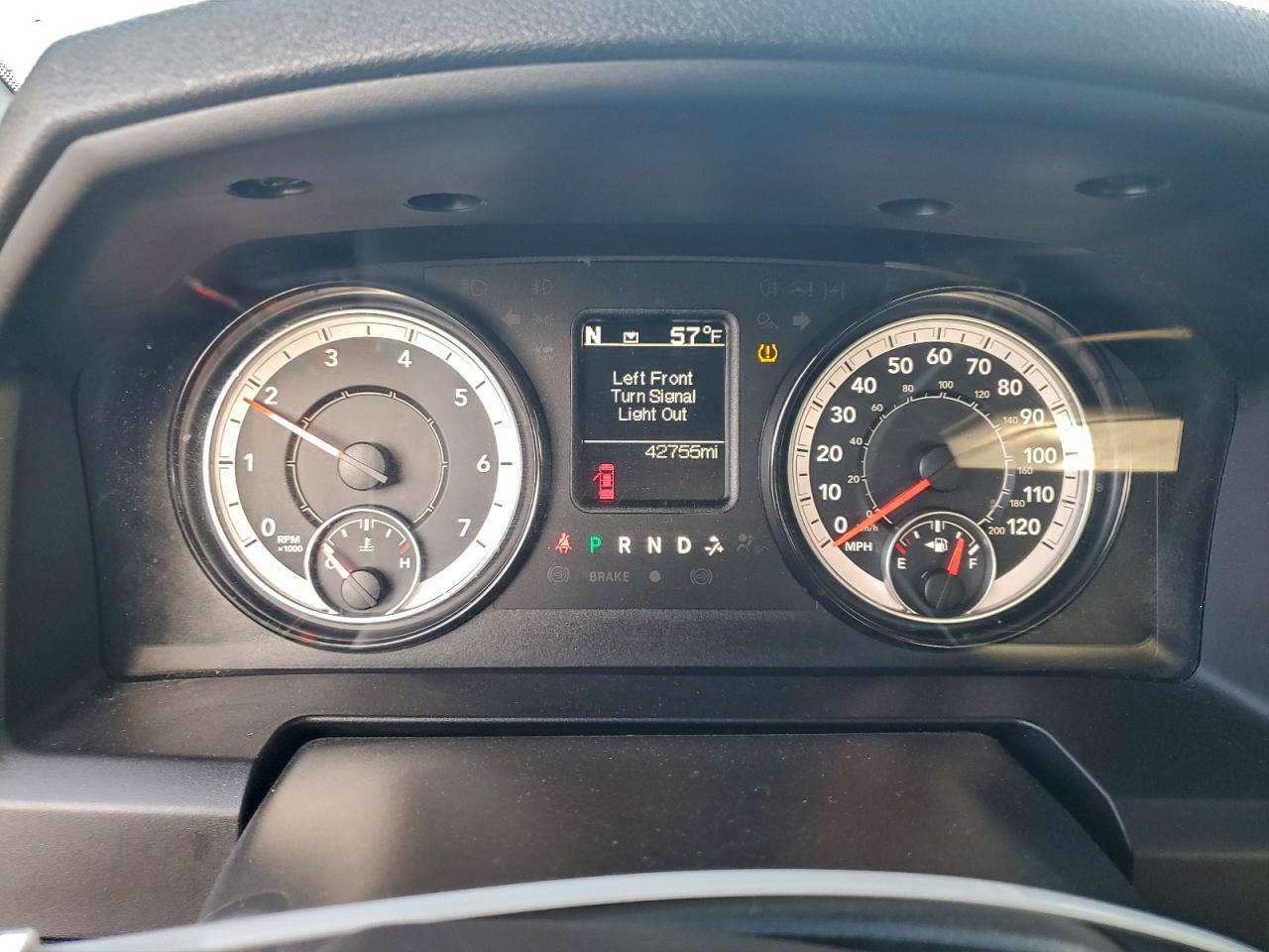2023 RAM 1500 CLASSIC TRADESMAN photo 9