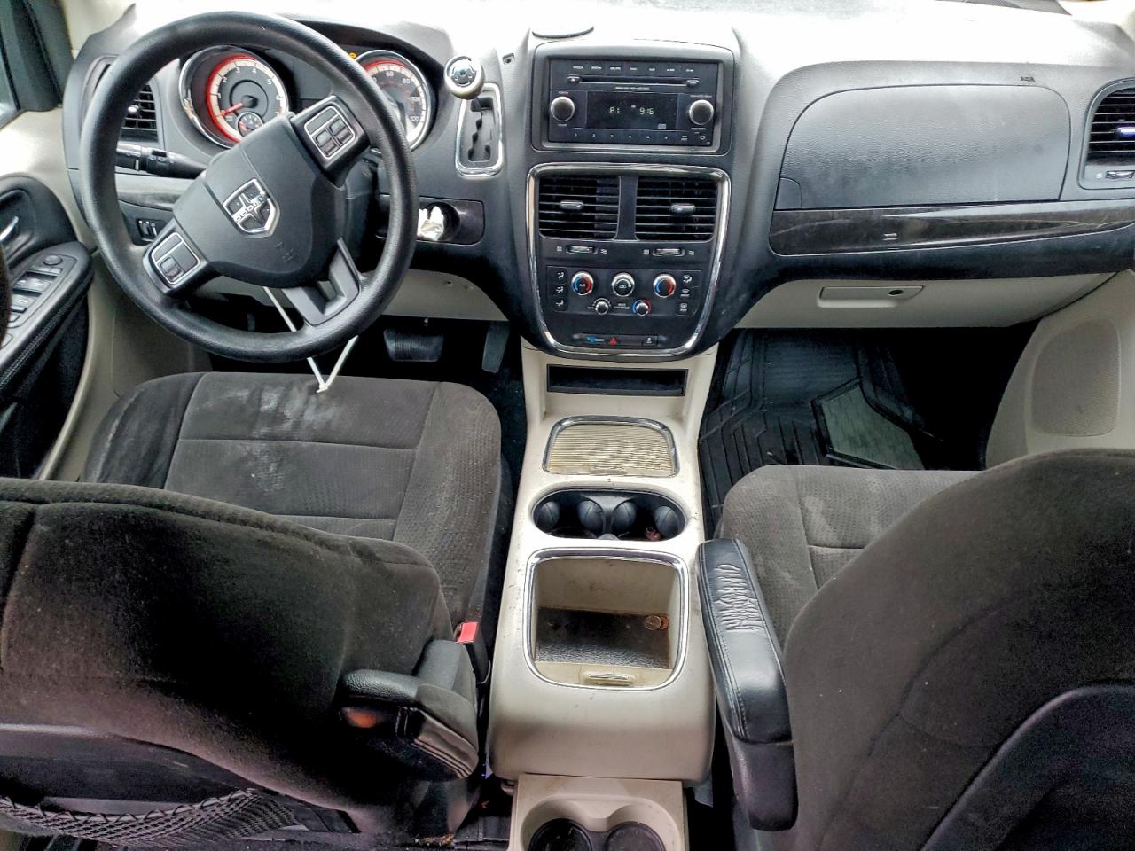 2013 DODGE GRAND CARAVAN SXT photo 8