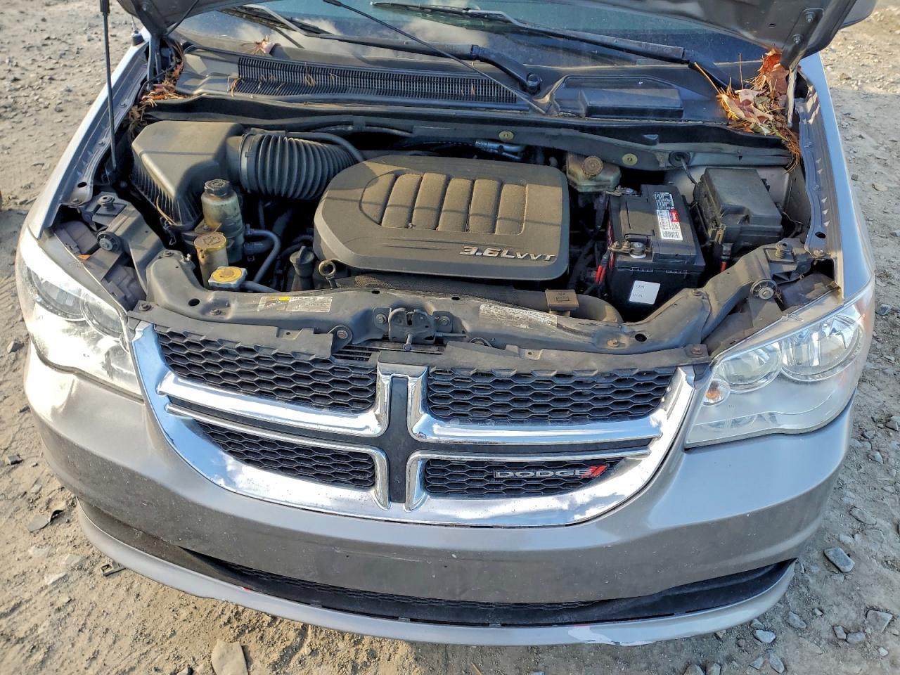2013 DODGE GRAND CARAVAN SXT photo 12