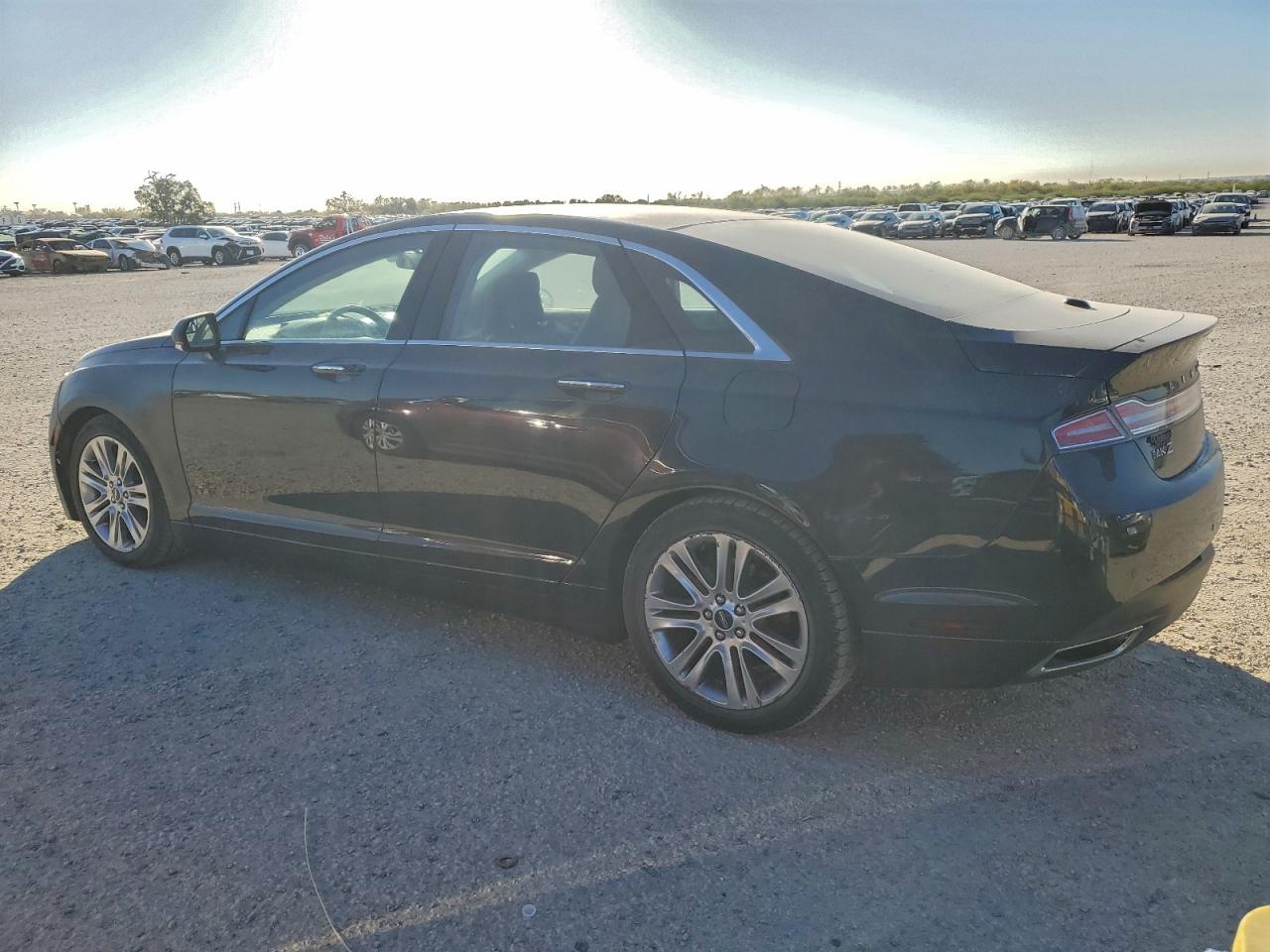 2015 LINCOLN MKZ HYBRID photo 2