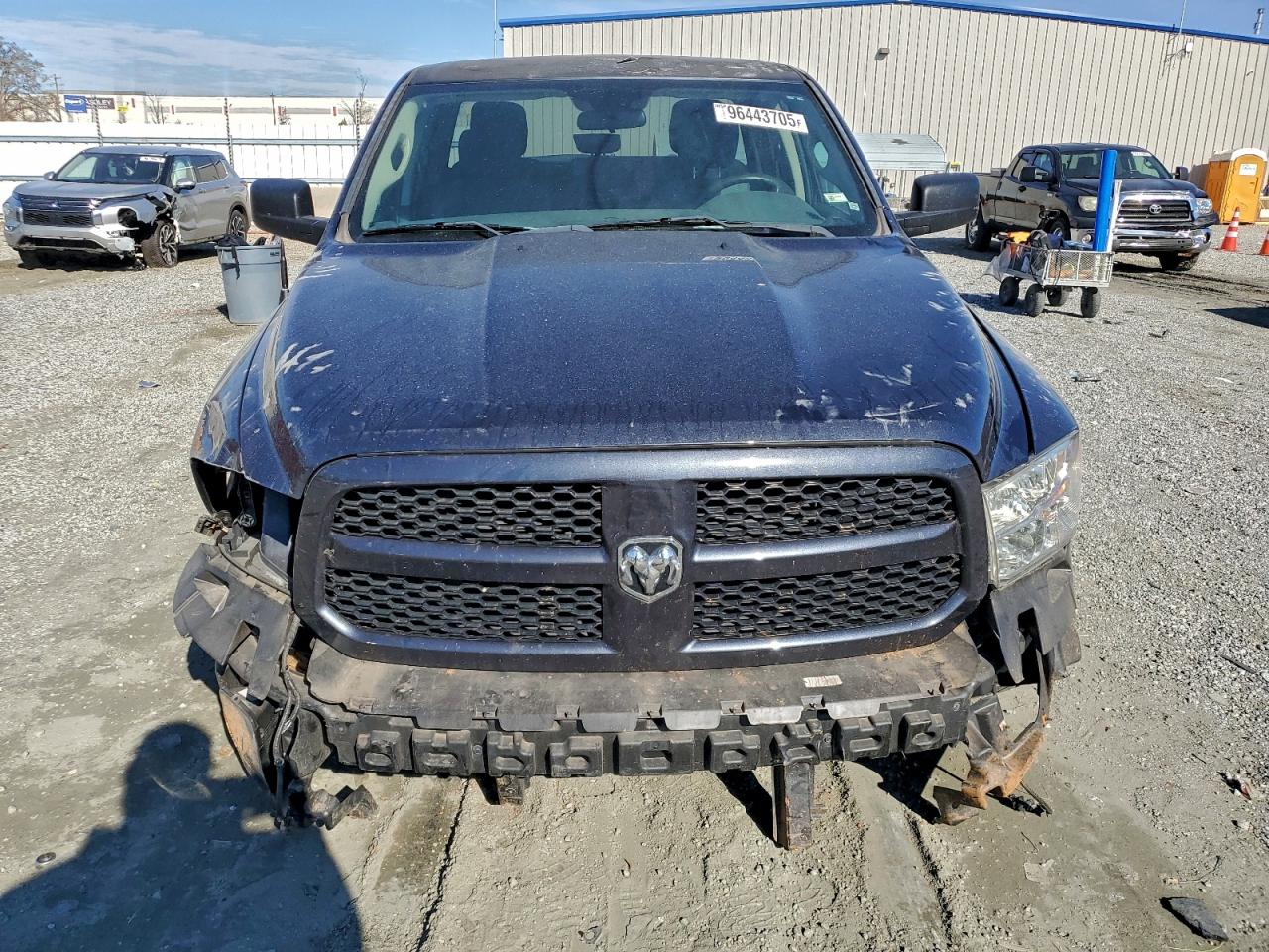 2018 RAM 1500 ST photo 5