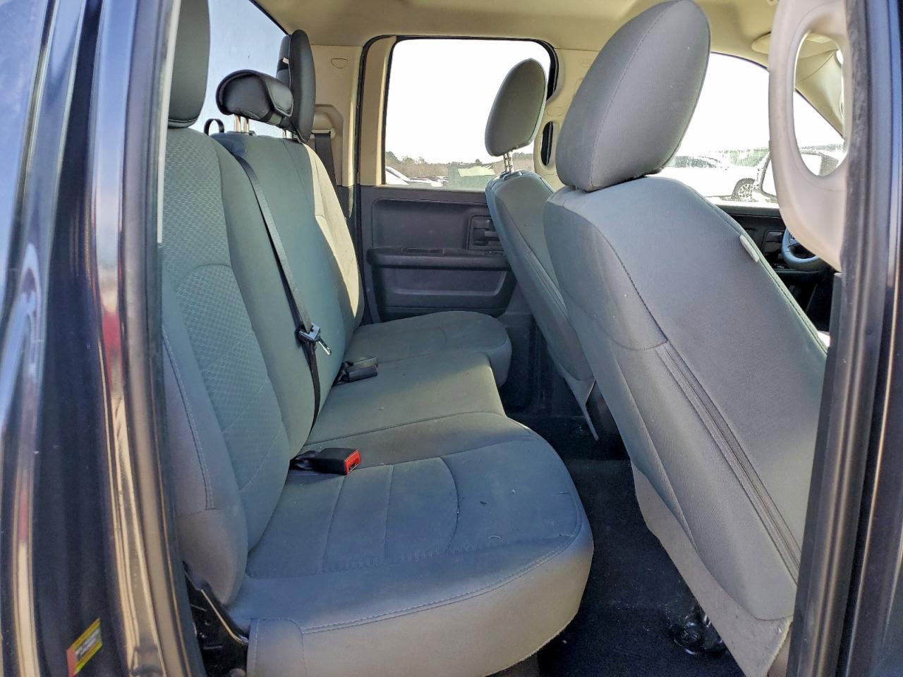 2018 RAM 1500 ST photo 10