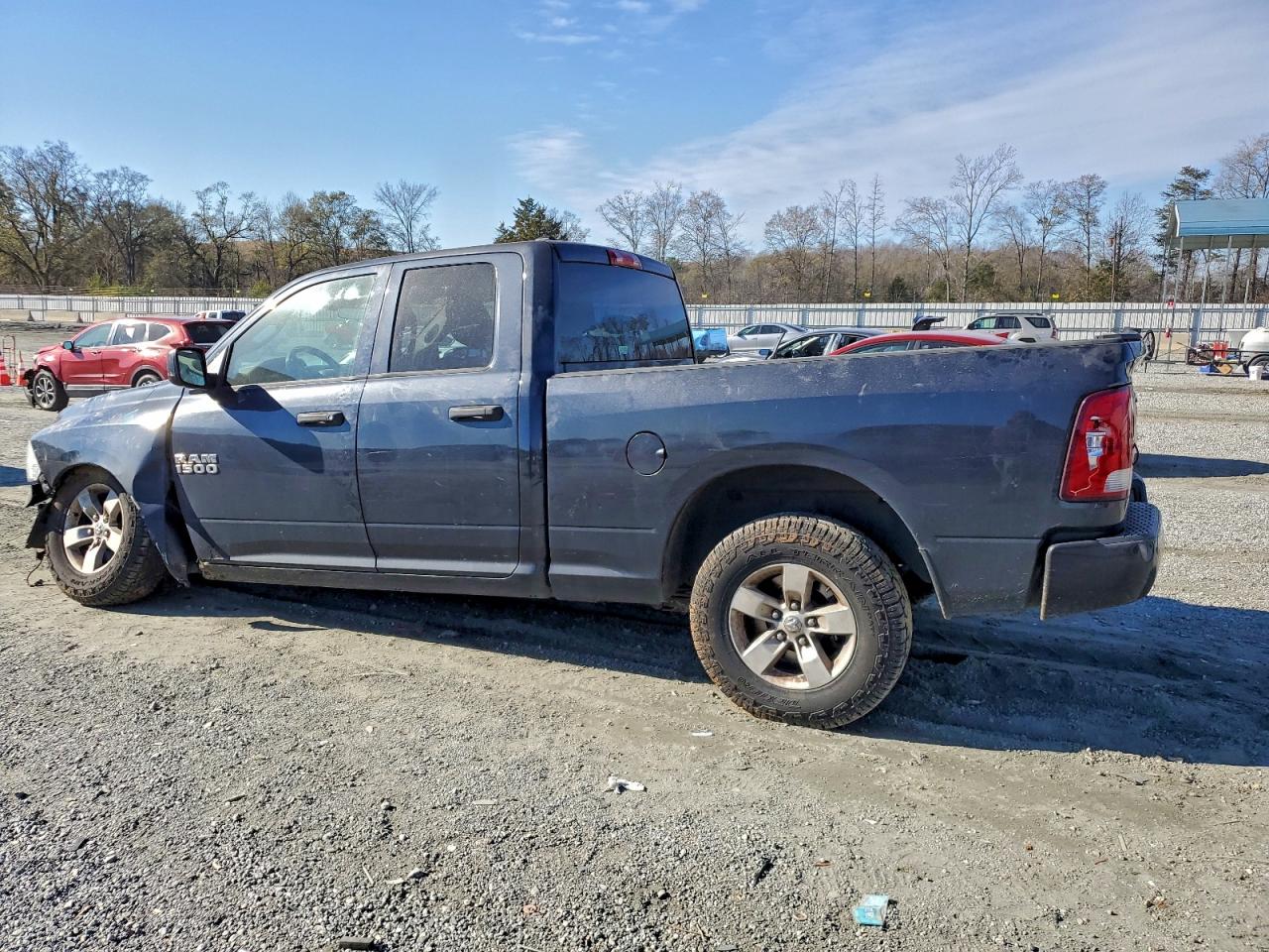 2018 RAM 1500 ST photo 2