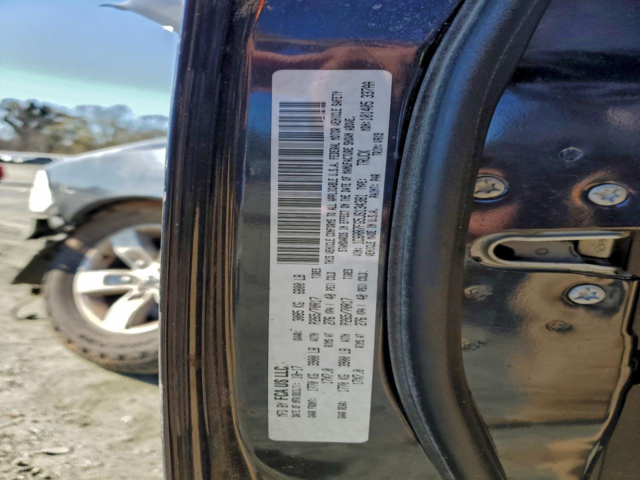 2018 RAM 1500 ST photo 13