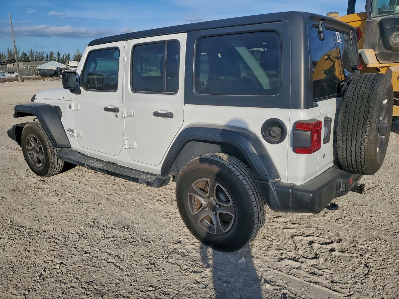 2018 JEEP WRANGLER UNLIMITED SPORT photo 2