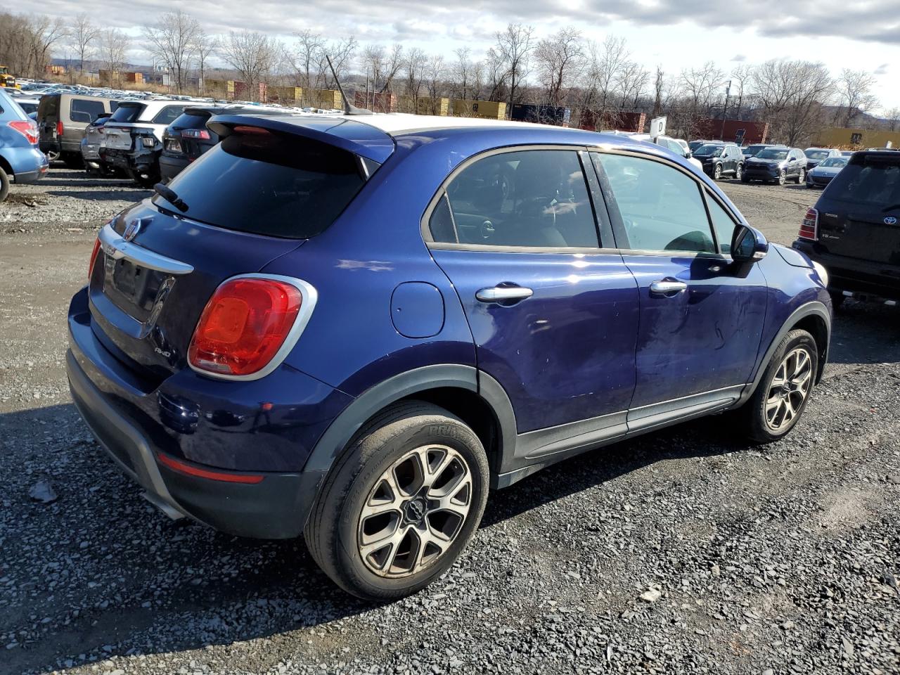 2017 FIAT 500X TREKKING photo 3