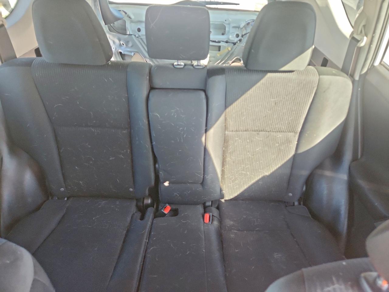 2016 TOYOTA RAV4 LE photo 10