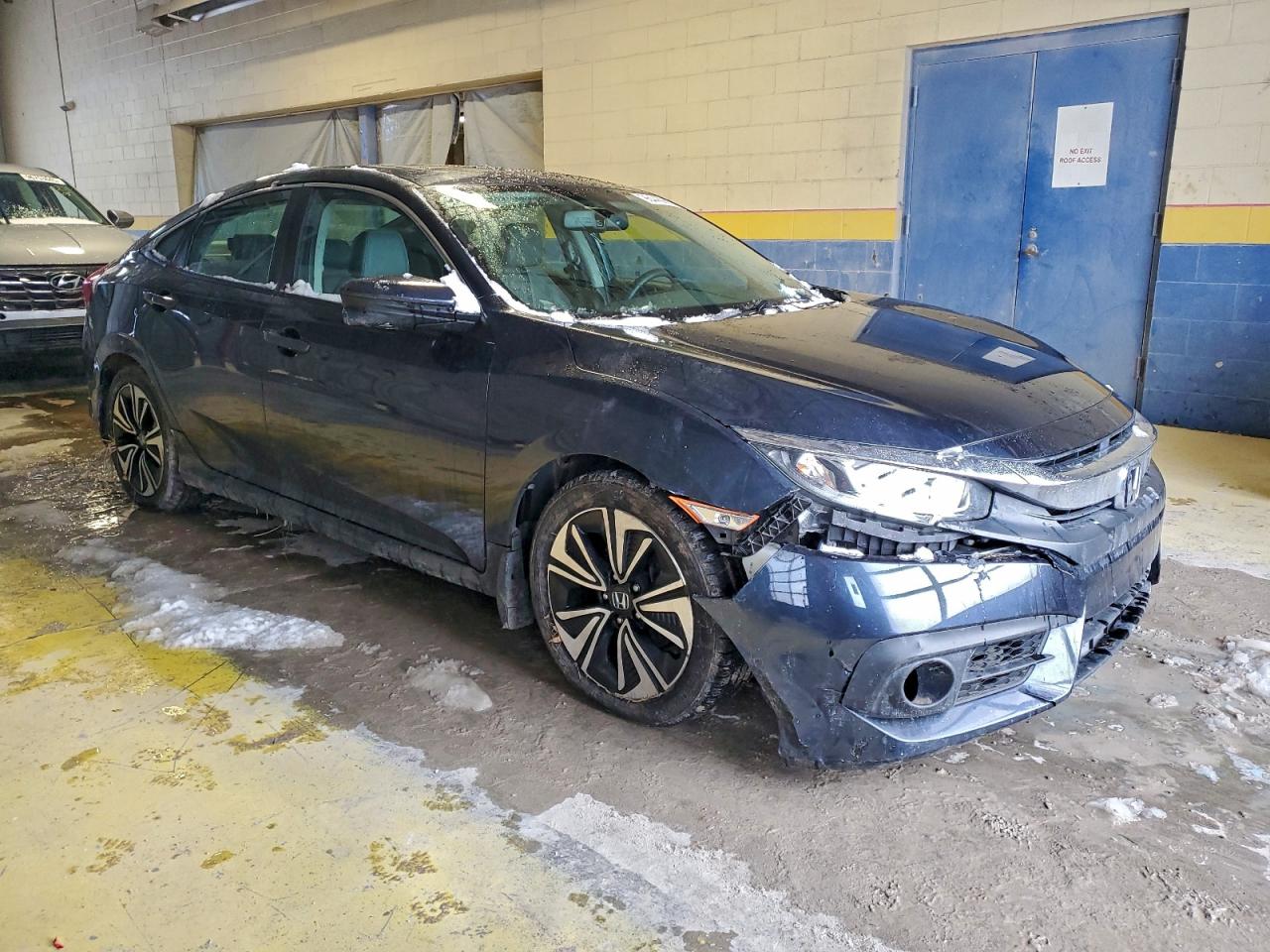 2016 HONDA CIVIC EXL photo 4