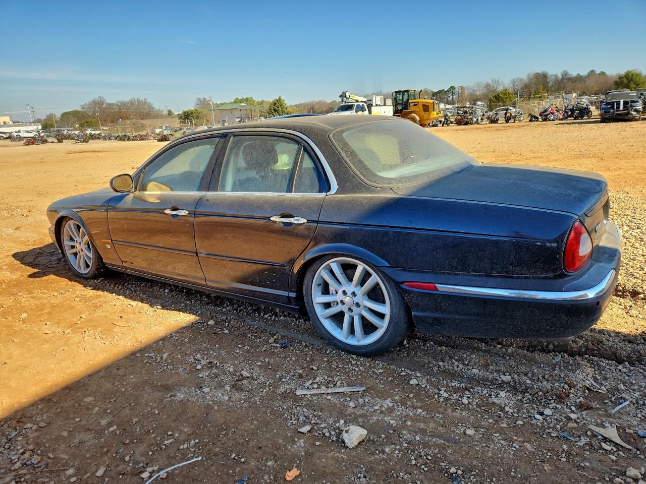 2005 JAGUAR XJR photo 2