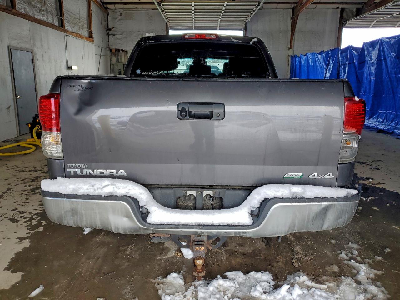 2011 TOYOTA TUNDRA CREWMAX SR5 photo 6
