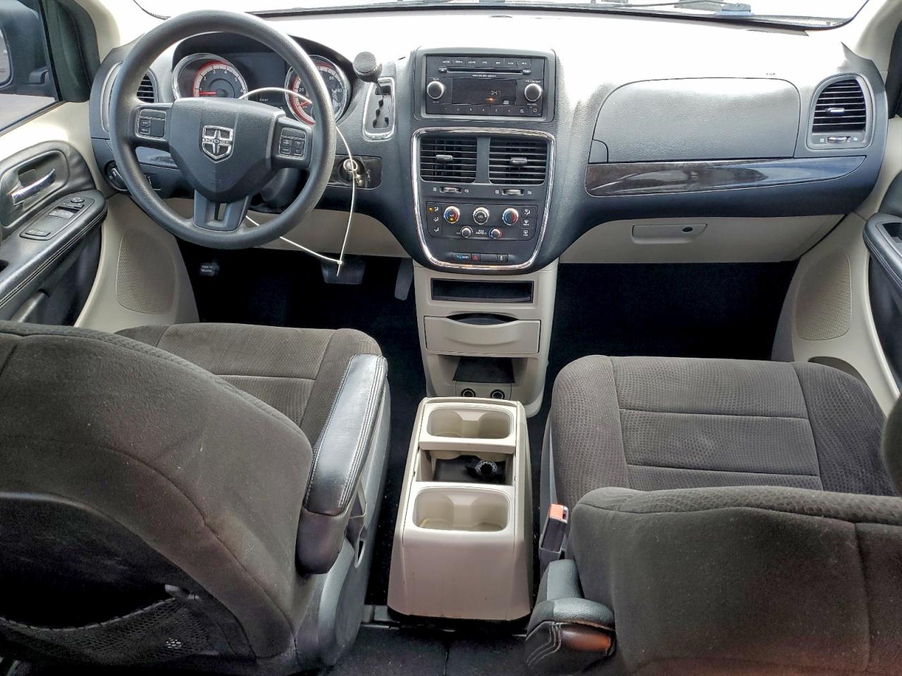 2012 DODGE GRAND CARAVAN SE photo 8