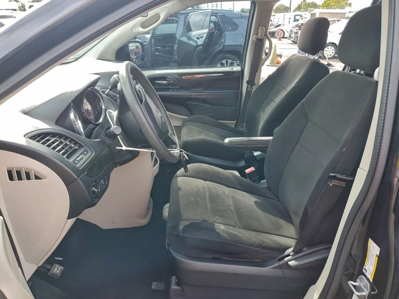 2012 DODGE GRAND CARAVAN SE photo 7