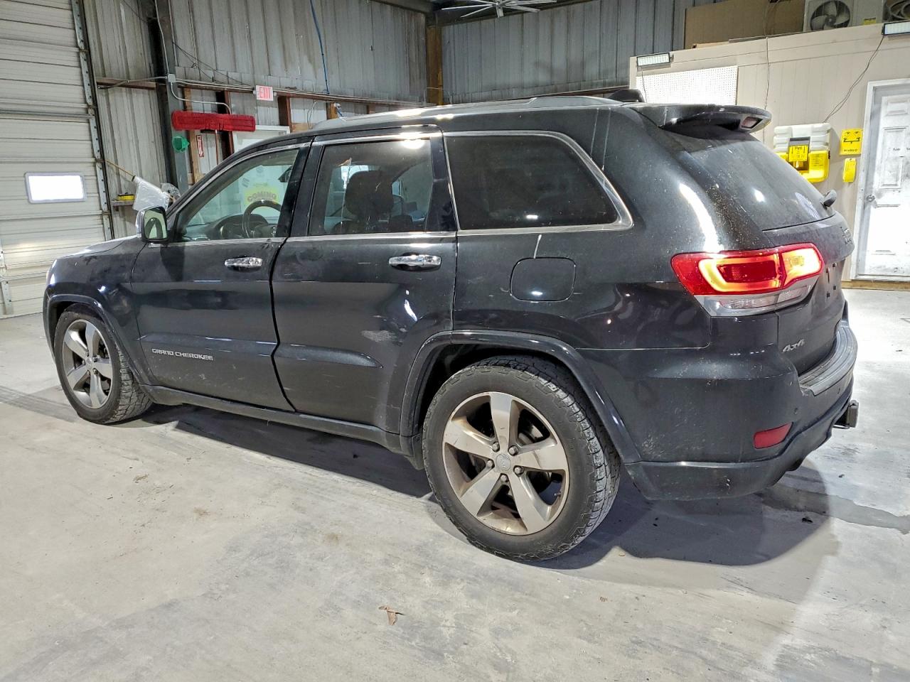 2014 JEEP GRAND CHEROKEE OVERLAND photo 2