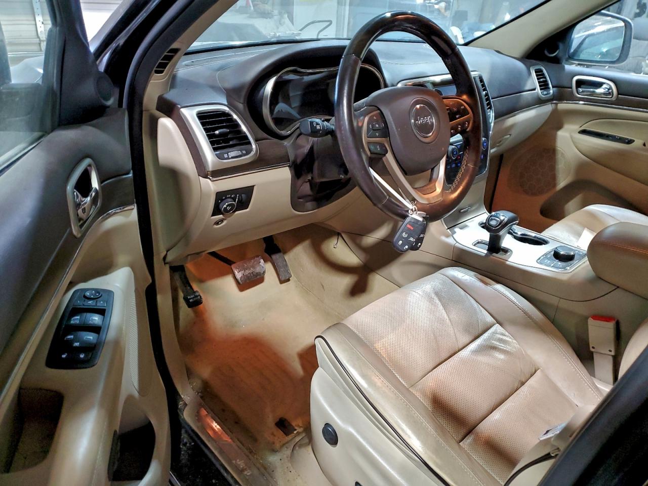2014 JEEP GRAND CHEROKEE OVERLAND photo 8