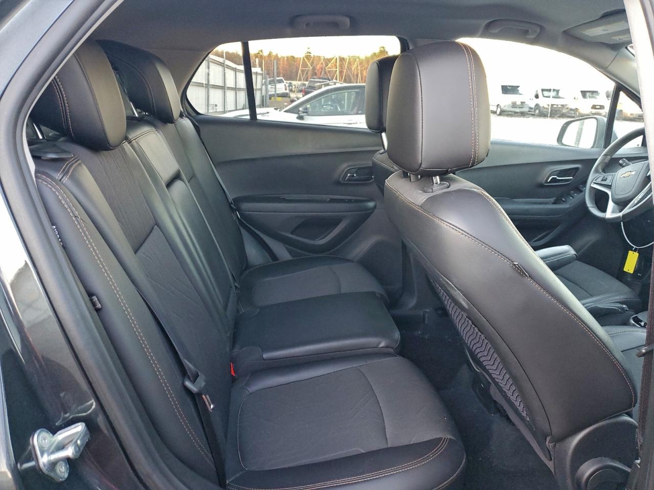 2018 CHEVROLET TRAX 1LT photo 11
