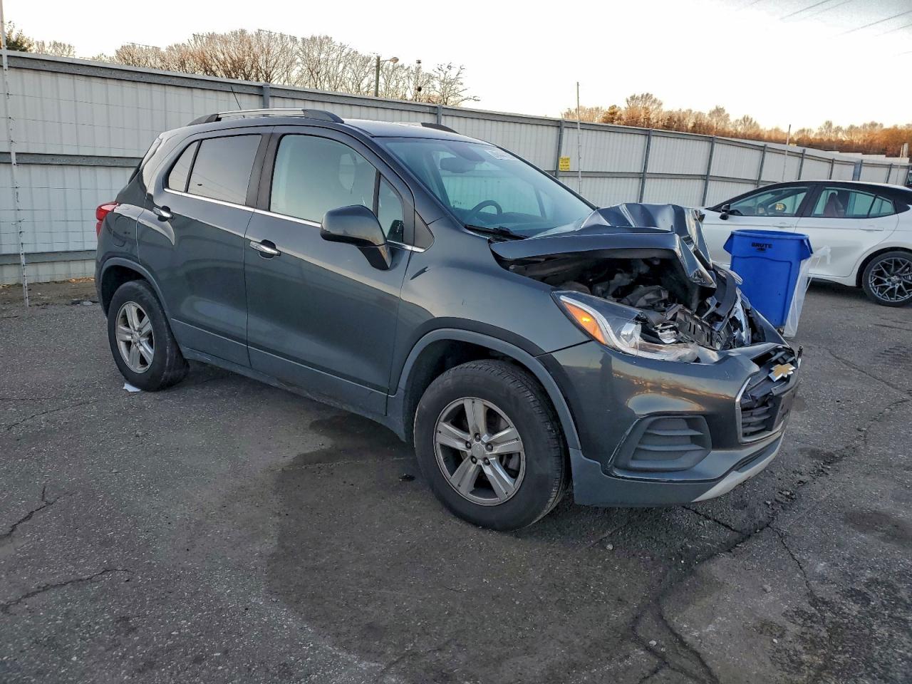 2018 CHEVROLET TRAX 1LT photo 4