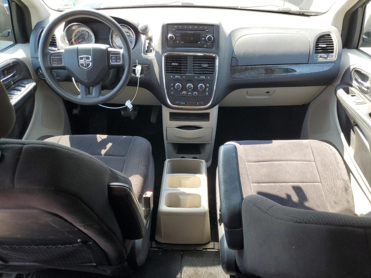 2011 DODGE GRAND CARAVAN MAINSTREET photo 8