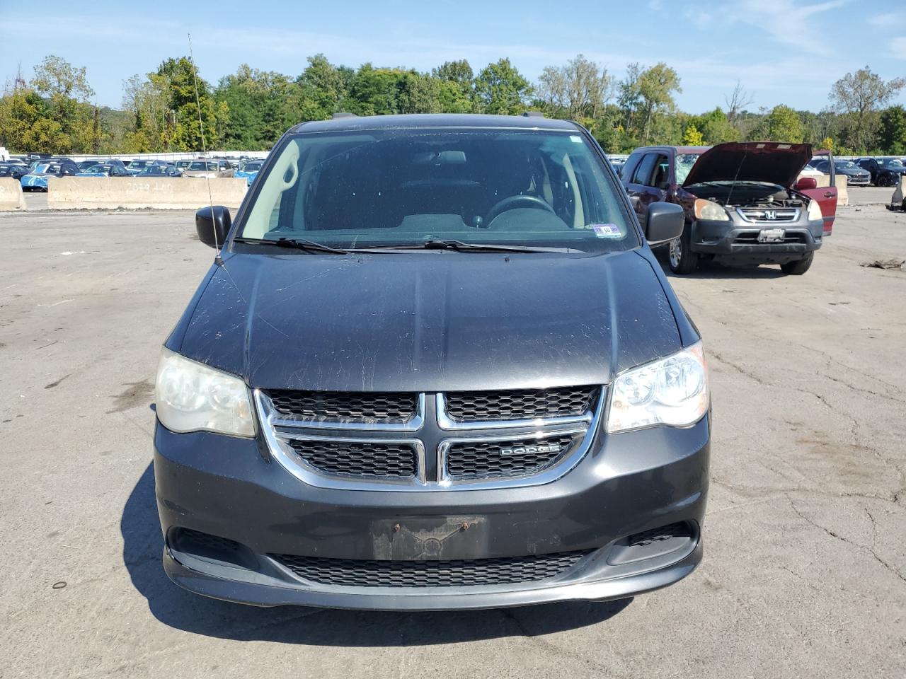 2011 DODGE GRAND CARAVAN MAINSTREET photo 5