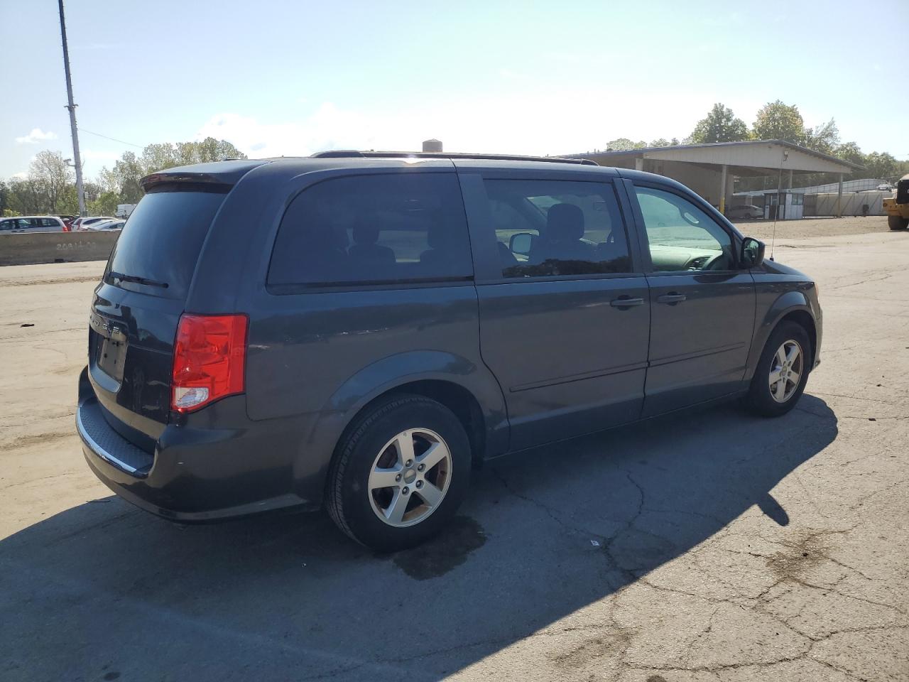 2011 DODGE GRAND CARAVAN MAINSTREET photo 3