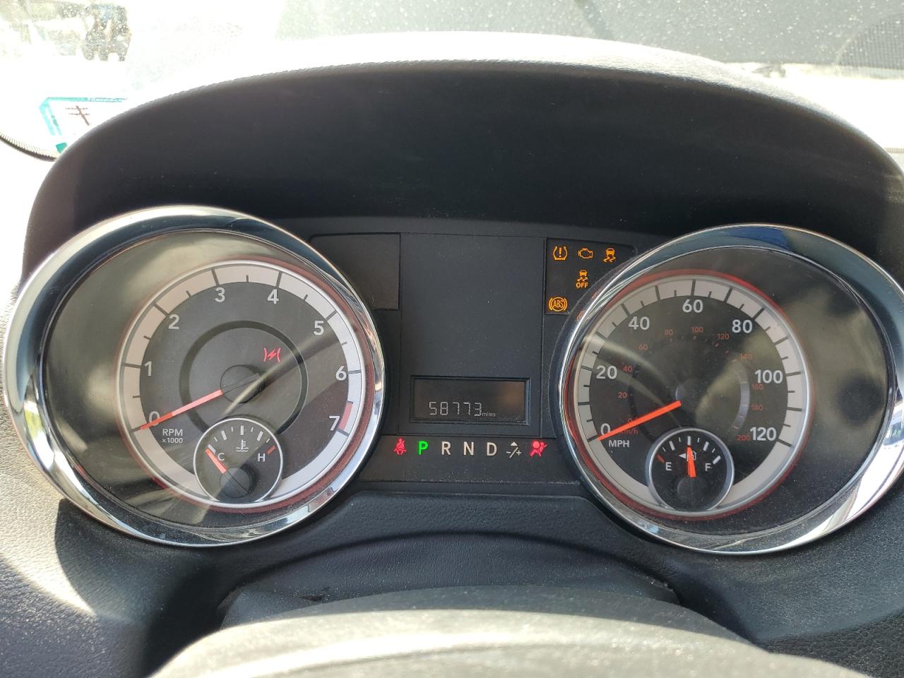 2011 DODGE GRAND CARAVAN MAINSTREET photo 9