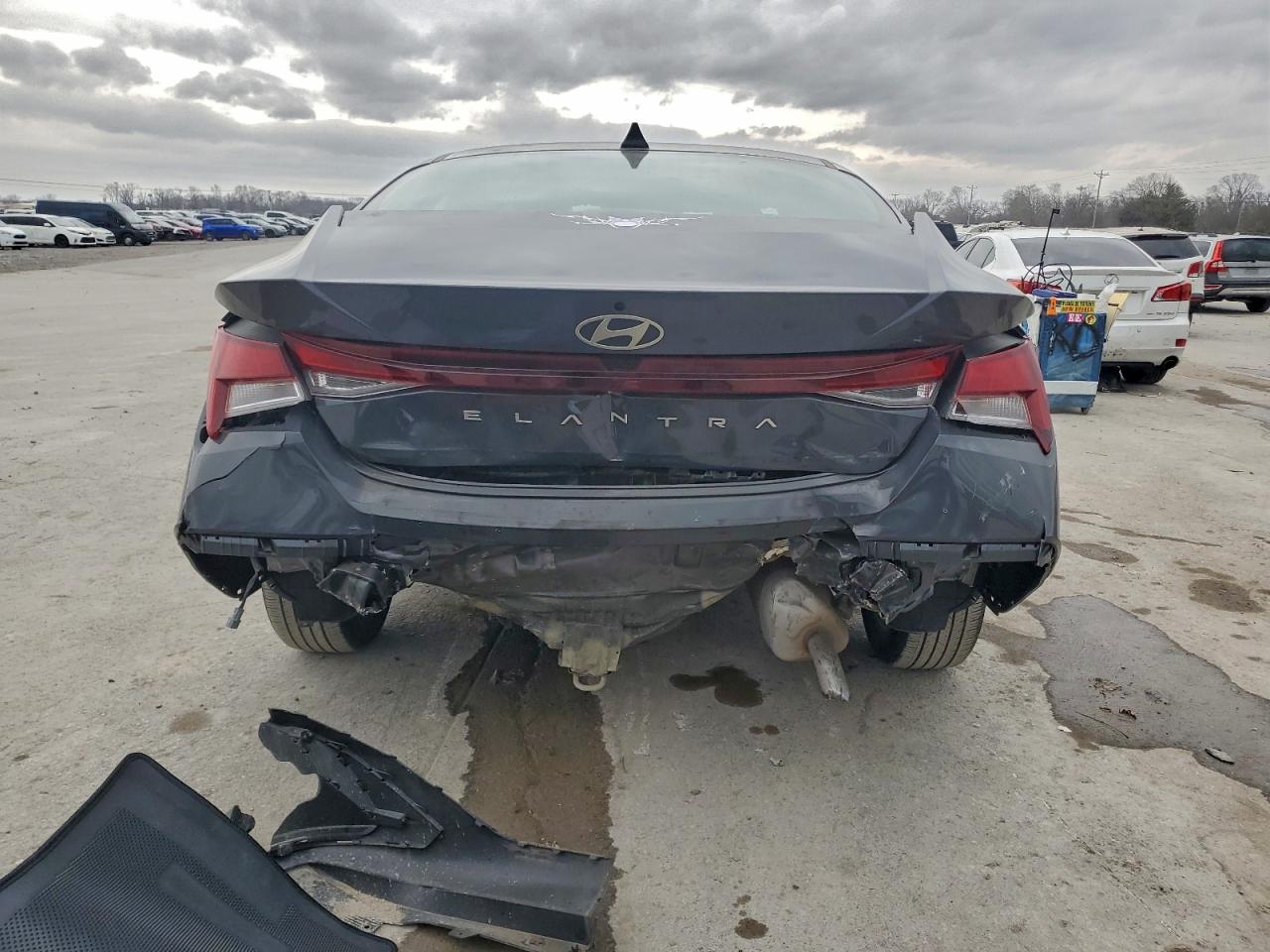 2024 HYUNDAI ELANTRA SEL photo 6