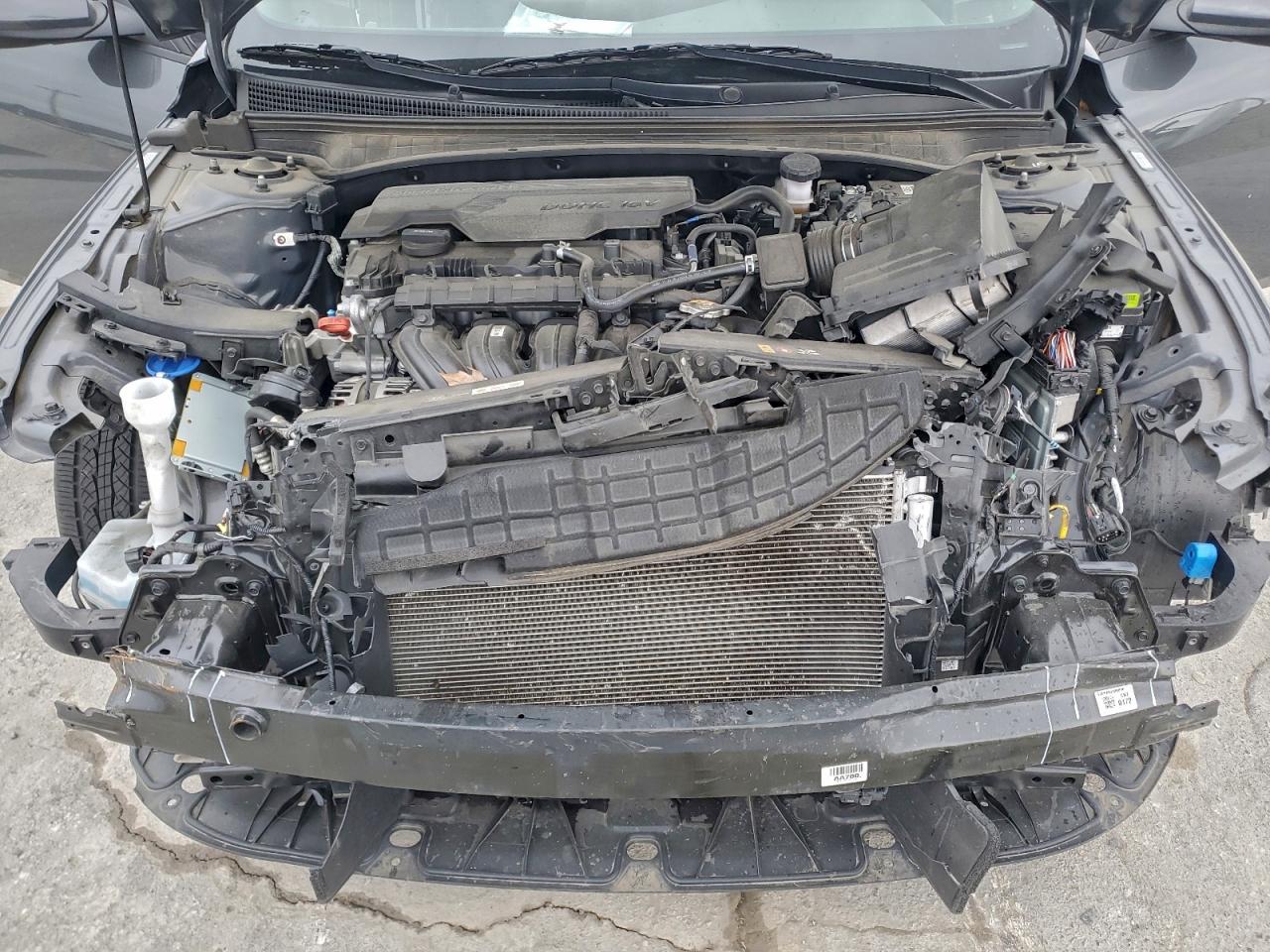 2024 HYUNDAI ELANTRA SEL photo 11