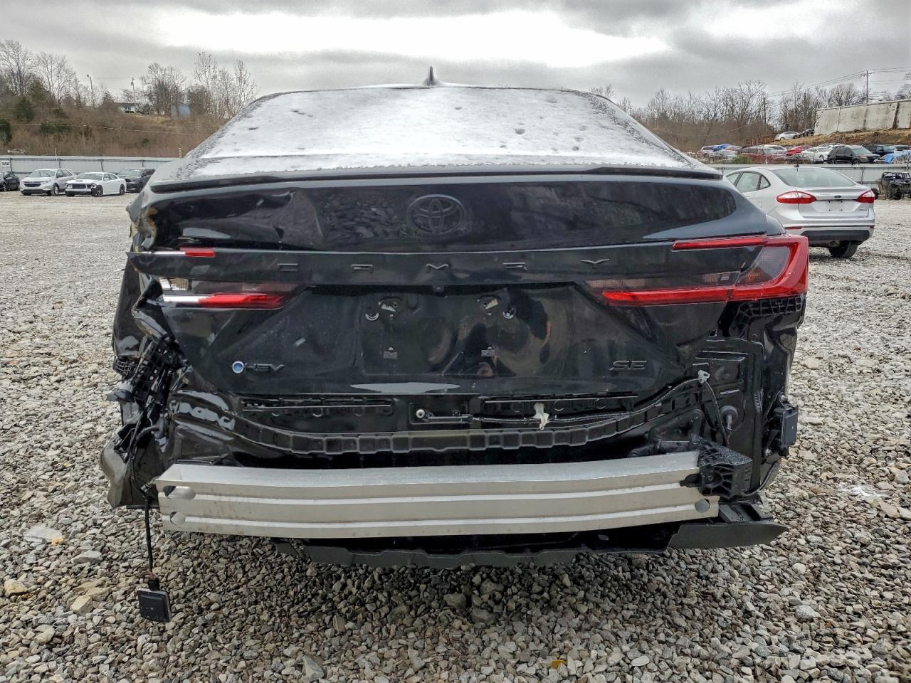2025 TOYOTA CAMRY XSE photo 6