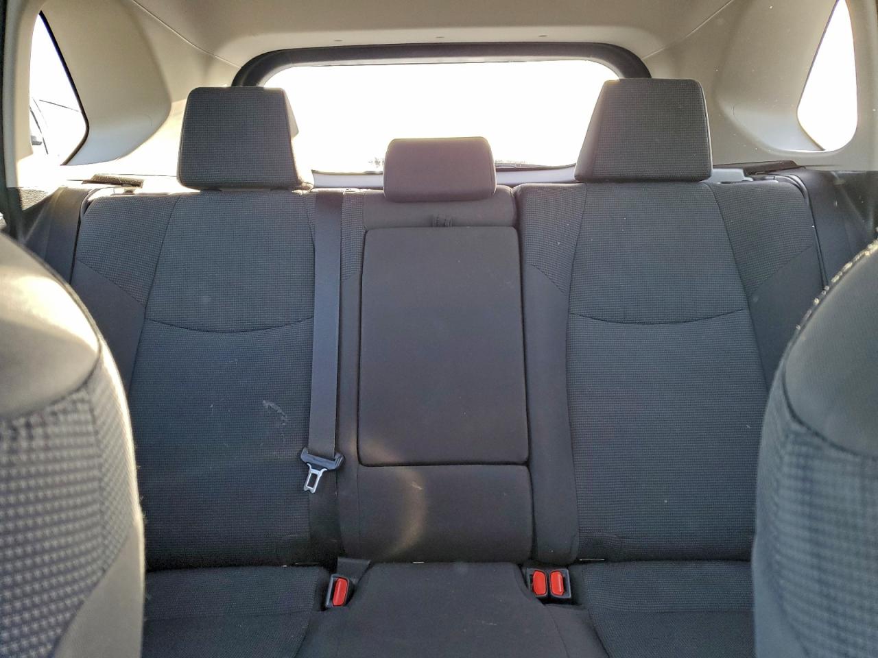 2022 TOYOTA RAV4 LE photo 10