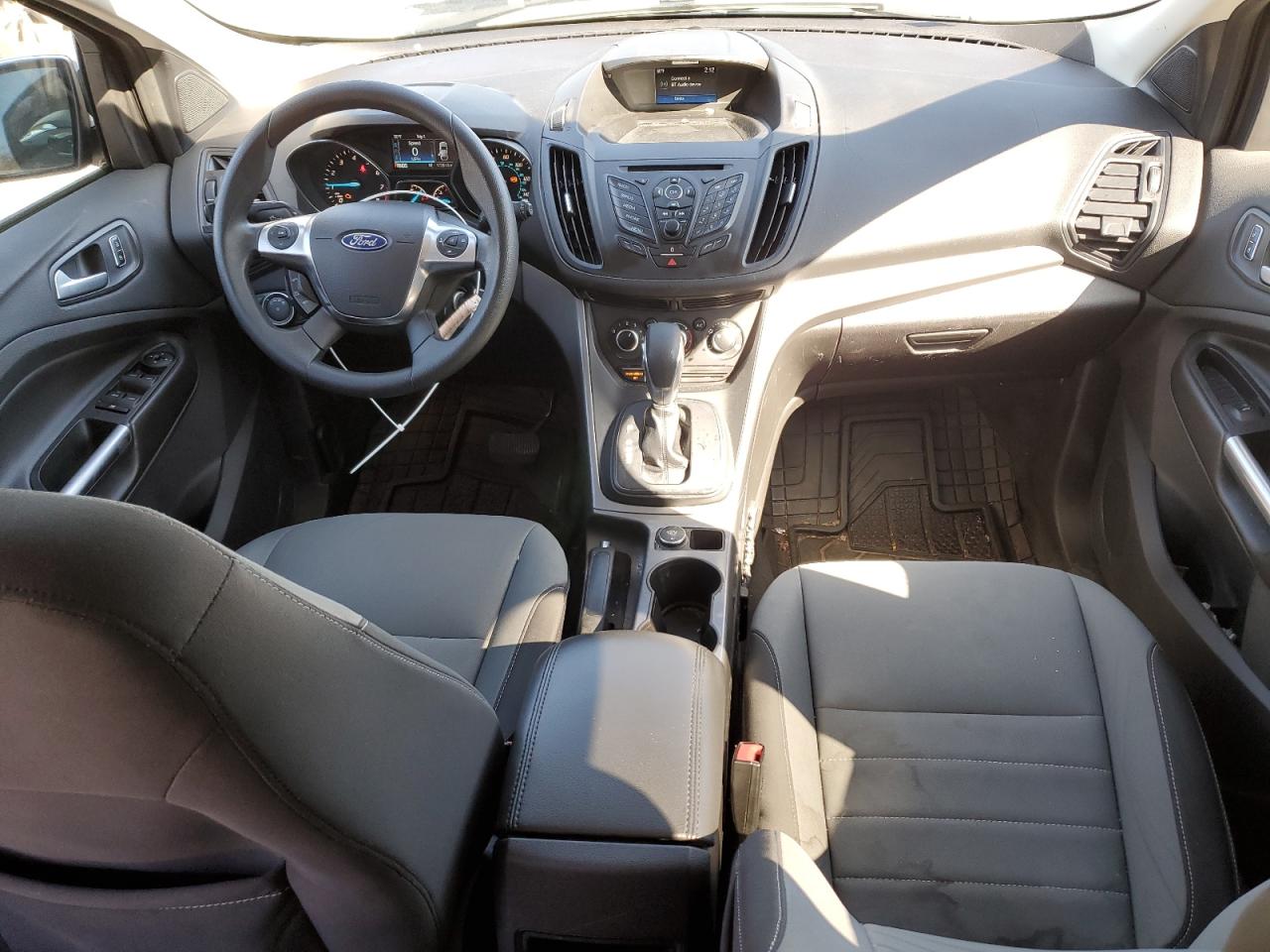 2016 FORD ESCAPE SE photo 8