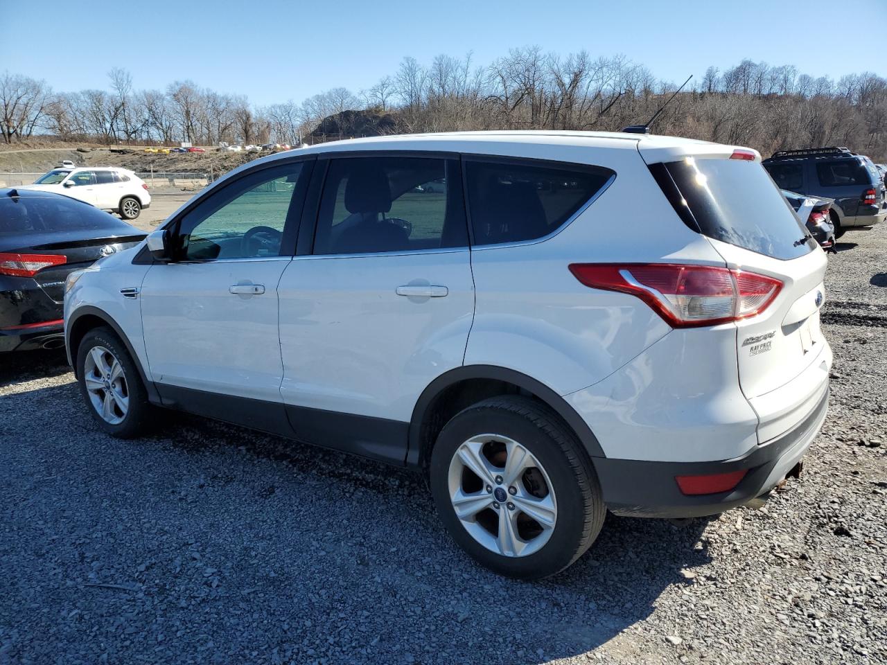 2016 FORD ESCAPE SE photo 2