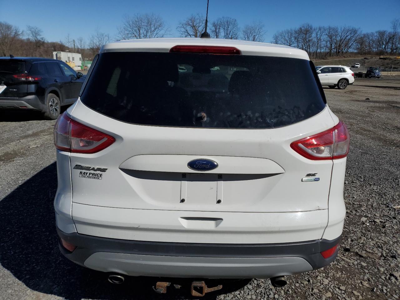 2016 FORD ESCAPE SE photo 6