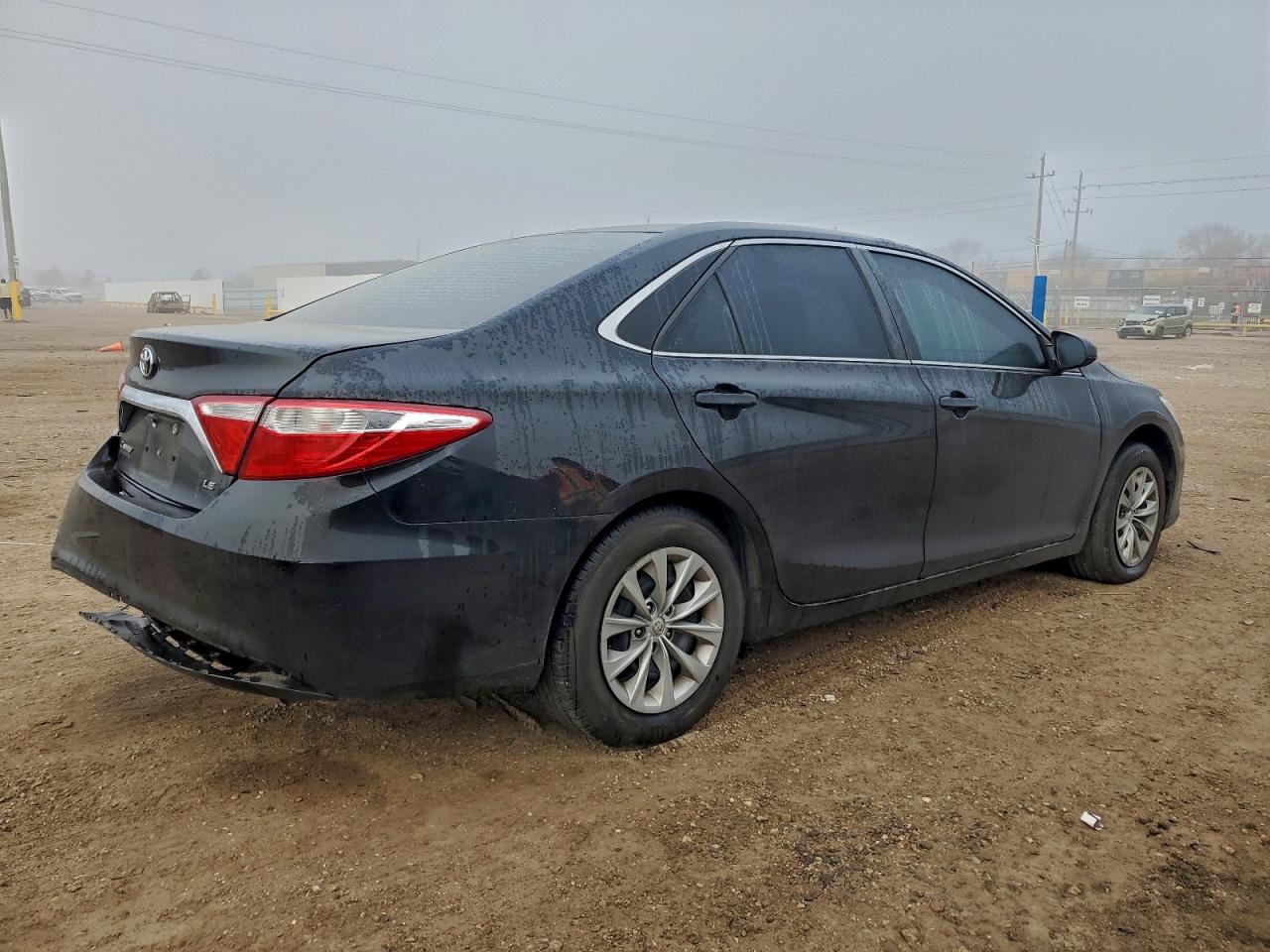 2015 TOYOTA CAMRY LE photo 7