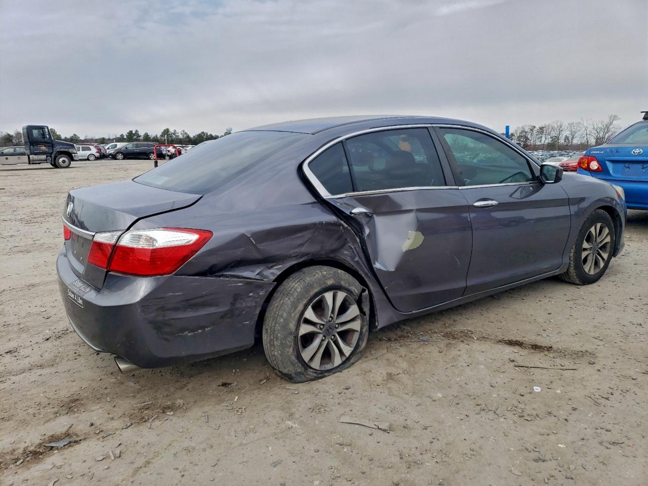 2015 HONDA ACCORD LX photo 3