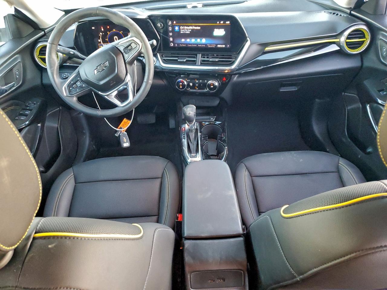 2025 CHEVROLET TRAX ACTIV photo 8