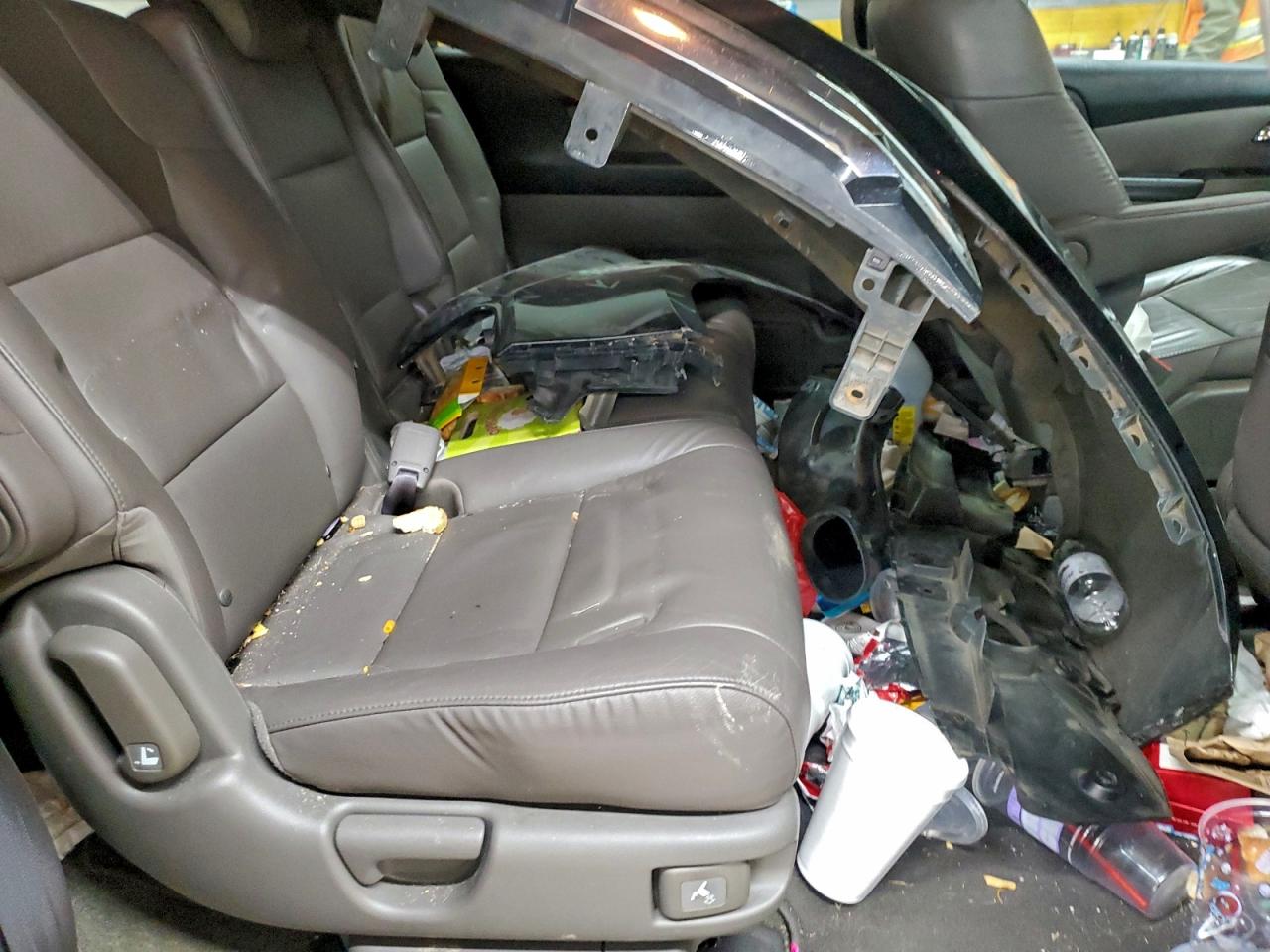 2014 HONDA ODYSSEY EXL photo 11