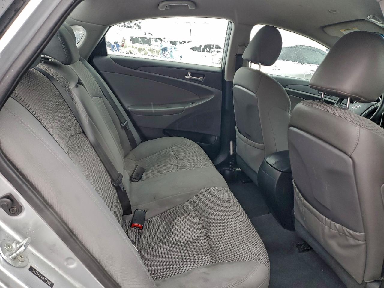 2013 HYUNDAI SONATA GLS photo 10