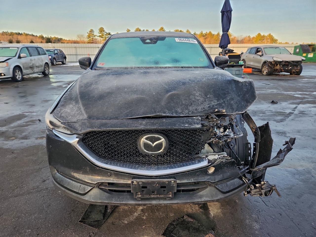 2021 MAZDA CX-5 SIGNATURE photo 5