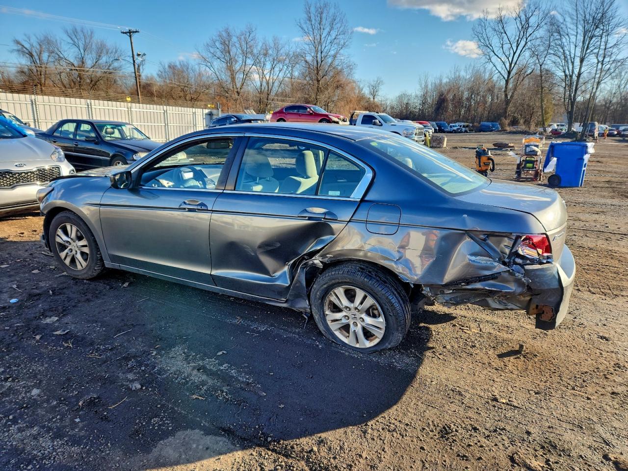 2010 HONDA ACCORD LXP photo 2